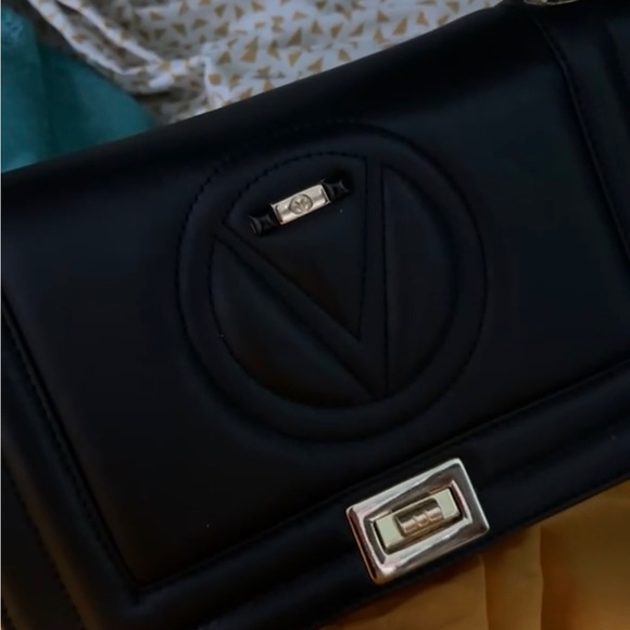 Valention by Mario Valention